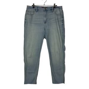 Hollister Ultra High Rise‎ Mom Jeans Vintage Stretch Raw Hem Light Wash Size 15R